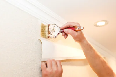 Pose de papier peint à Contre — revêtements muraux et toiles de verre